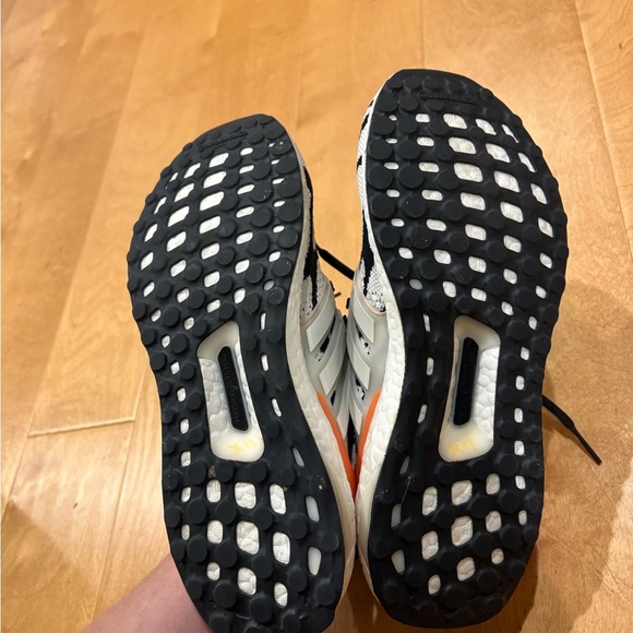 Adidas  Marimekko Ultraboost running shoes sneakers men 6 women  8 - Picture 8 of 9